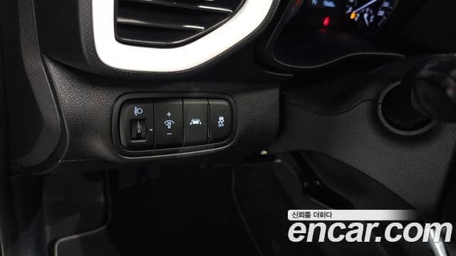 Hyundai Venue 1.6 Flux, 2020 17