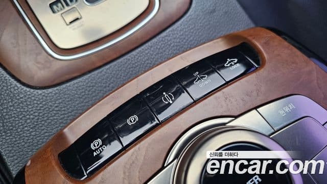 KG모빌리티(SsangYong) 뉴체어맨 W Prestige, 2014 16