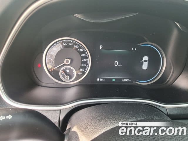 Genesis GV80, 2021 4