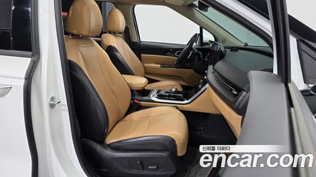 Kia Carnival 4세대 Signature, 2021 11