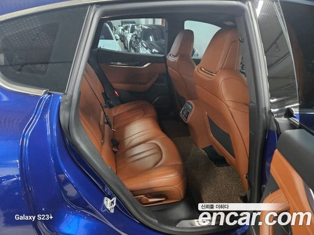 Maserati Levante 3.0 дизель AWD GranSport, 2018 13