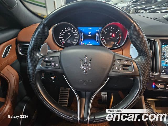 Maserati Levante 3.0 дизель AWD GranSport, 2018 14