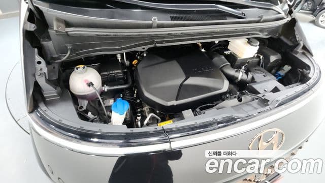 Hyundai Staria Inspiration, 2022 6