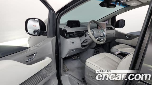 Hyundai Staria Inspiration, 2022 10