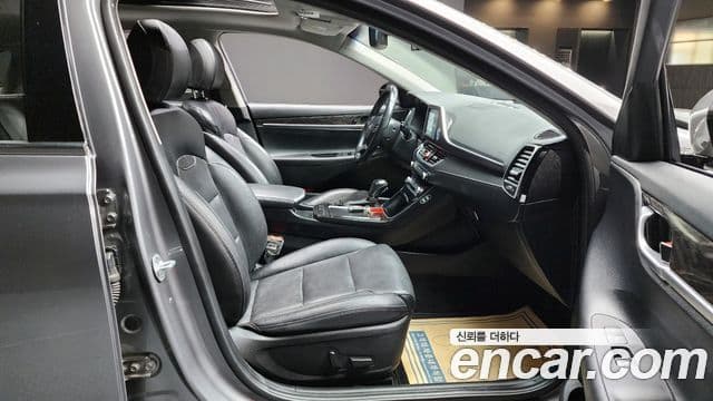 Hyundai Grandeur IG Premium, 2019 10