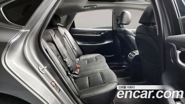 Hyundai Grandeur IG Premium, 2019 12