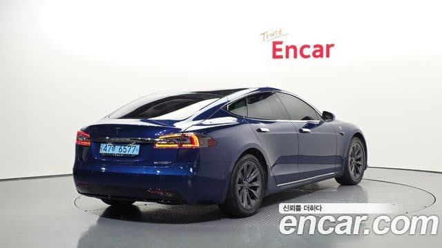Tesla модель S, 2019 2