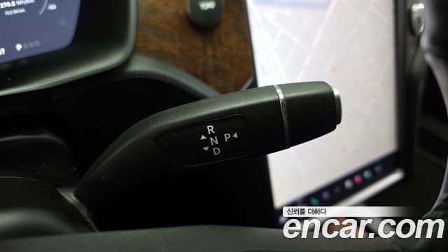 Tesla модель S, 2019 9