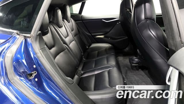 Tesla модель S, 2019 12