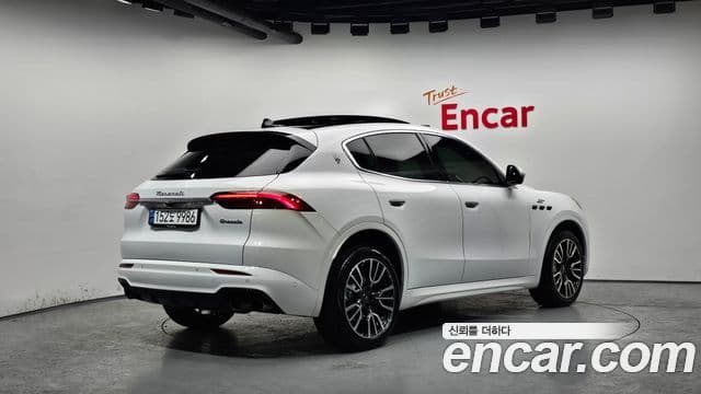 Maserati Grecale 2.0 AWD GT, 2023 2