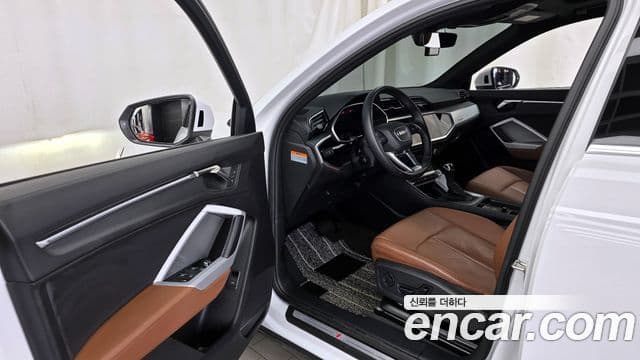 Audi Q3 (F3) Premium, 2023 10