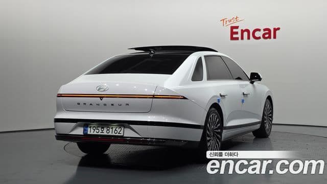 Hyundai Grandeur гибрид (GN7) Calligraphy, 2023 2