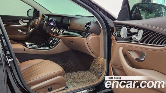 Mercedes-Benz E-класс W213 Exclusive, 2020 12