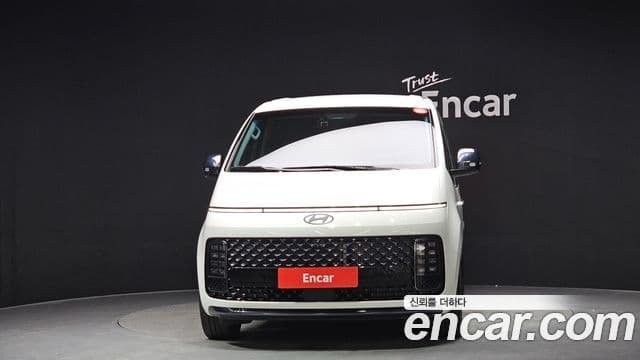 Hyundai Staria Inspiration, 2025 3