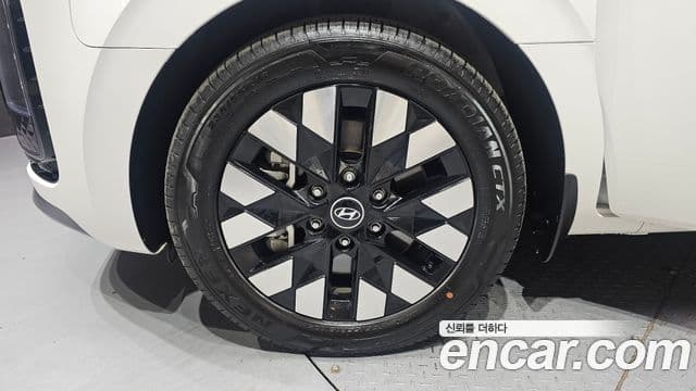 Hyundai Staria Inspiration, 2025 все фото