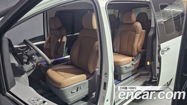 Hyundai Staria Inspiration, 2025 10