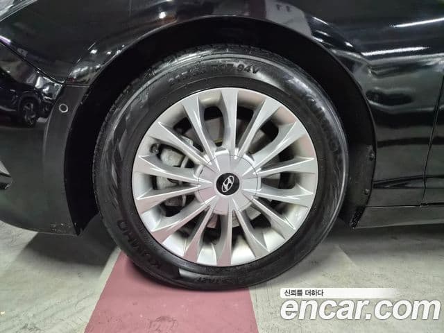 Hyundai LF Sonata LPI Modern(для людей с инвалидностью), 2015 все фото