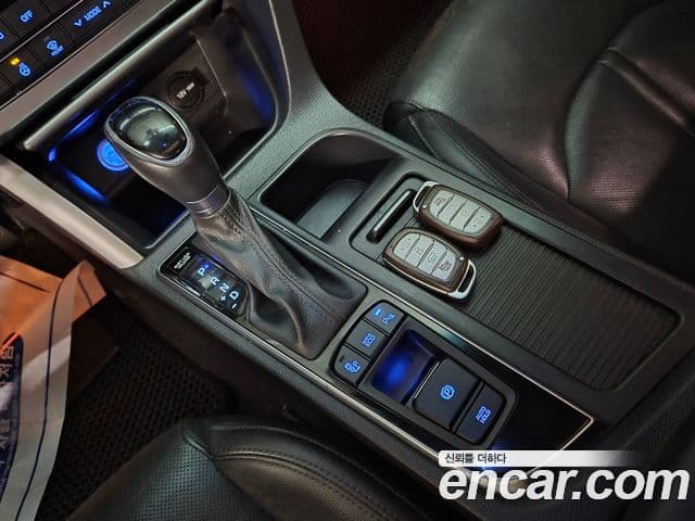 Hyundai LF Sonata LPI Modern(для людей с инвалидностью), 2015 9