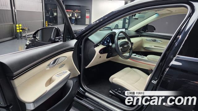 Genesis GV70, 2021 10