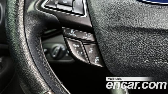 Ford 쿠가 2세대 2.0 дизель Titanium, 2017 17