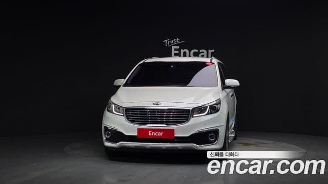 Kia All New Carnival VIP, 2016 3