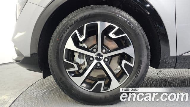 Kia Sportage 5세대 гибрид Signature 2WD, 2023 все фото