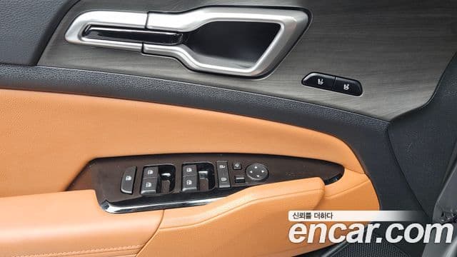 Kia Sportage 5세대 гибрид Signature 2WD, 2023 13