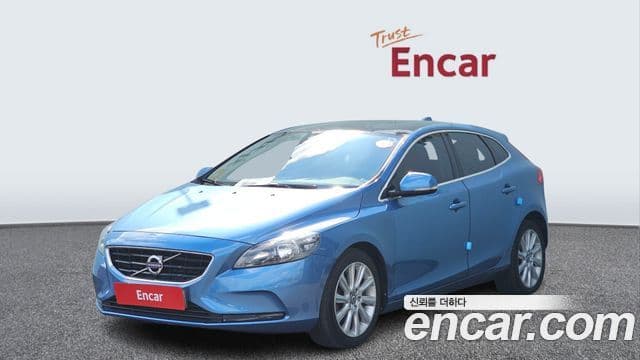 Volvo V40 2세대, 2015 1