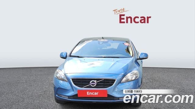 Volvo V40 2세대, 2015 3
