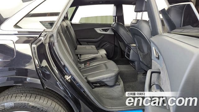 Audi Q8 (4M) Premium, 2020 12