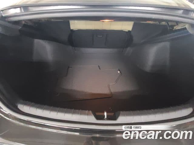 Kia K5 3세대 Signature, 2022 8