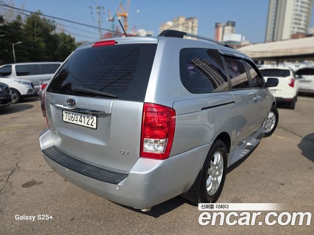 Kia Carnival R топовая версия, 2012 6