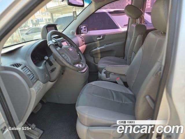 Kia Carnival R топовая версия, 2012 7