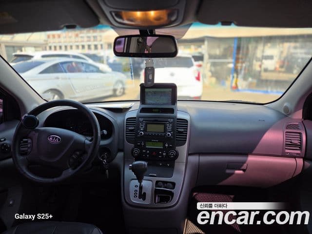 Kia Carnival R топовая версия, 2012 9