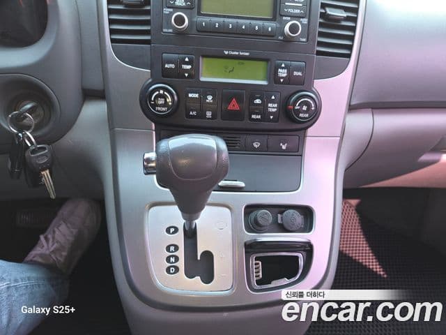 Kia Carnival R топовая версия, 2012 16