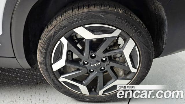 Kia The / новый New Seltos Signature, 2023 все фото