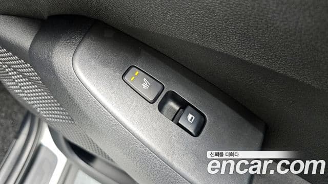 Kia The / новый New Seltos Signature, 2023 18