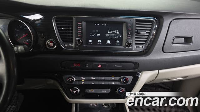 Kia The / новый New Carnival Prestige, 2019 14