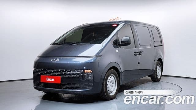 Hyundai Staria Smart, 2022 1