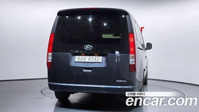 Hyundai Staria Smart, 2022 4
