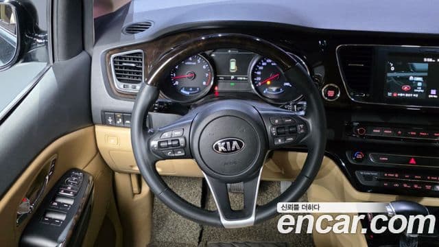 Kia The / новый New Carnival Special, 2019 13