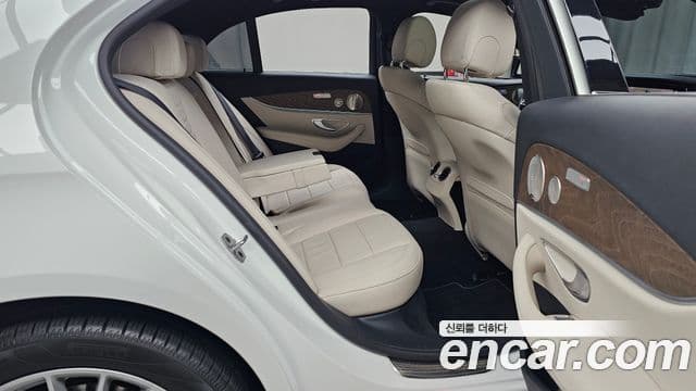 Mercedes-Benz E-класс W213 Exclusive, 2022 12