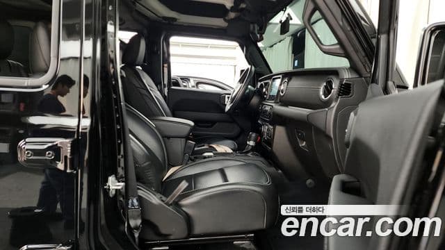 Jeep Wrangler (JL) 2.0 Overland 4도어 4xe, 2022 11