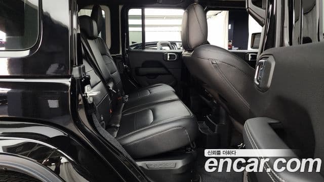 Jeep Wrangler (JL) 2.0 Overland 4도어 4xe, 2022 12