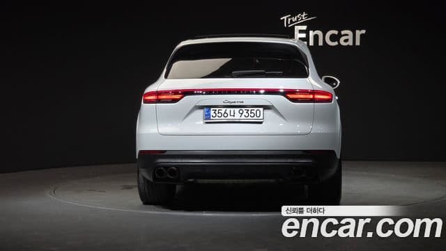 Porsche Cayenne (PO536), 2020 4