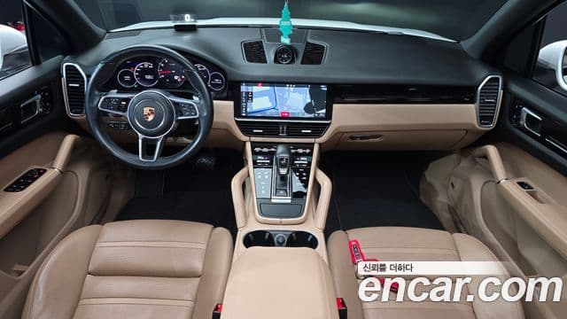 Porsche Cayenne (PO536), 2020 7