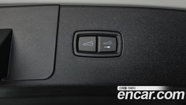 Porsche Cayenne (PO536), 2020 20