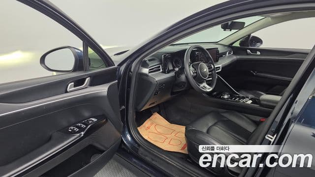 Kia K5 3세대 Trendy, 2021 10