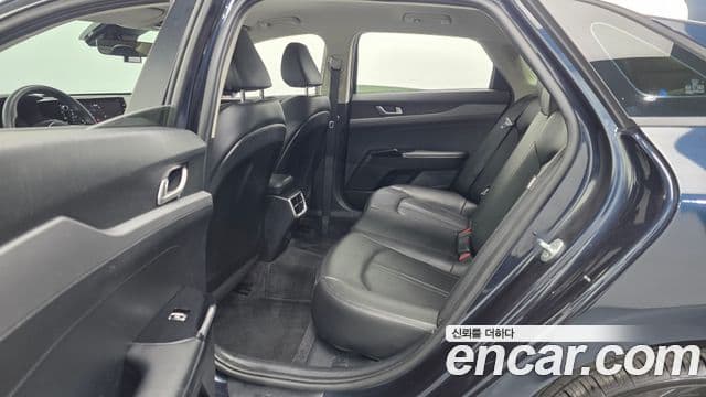 Kia K5 3세대 Trendy, 2021 11