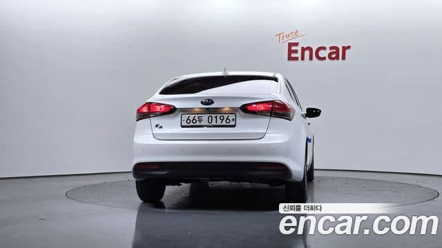 Kia The / новый New K3 Trendy, 2016 4